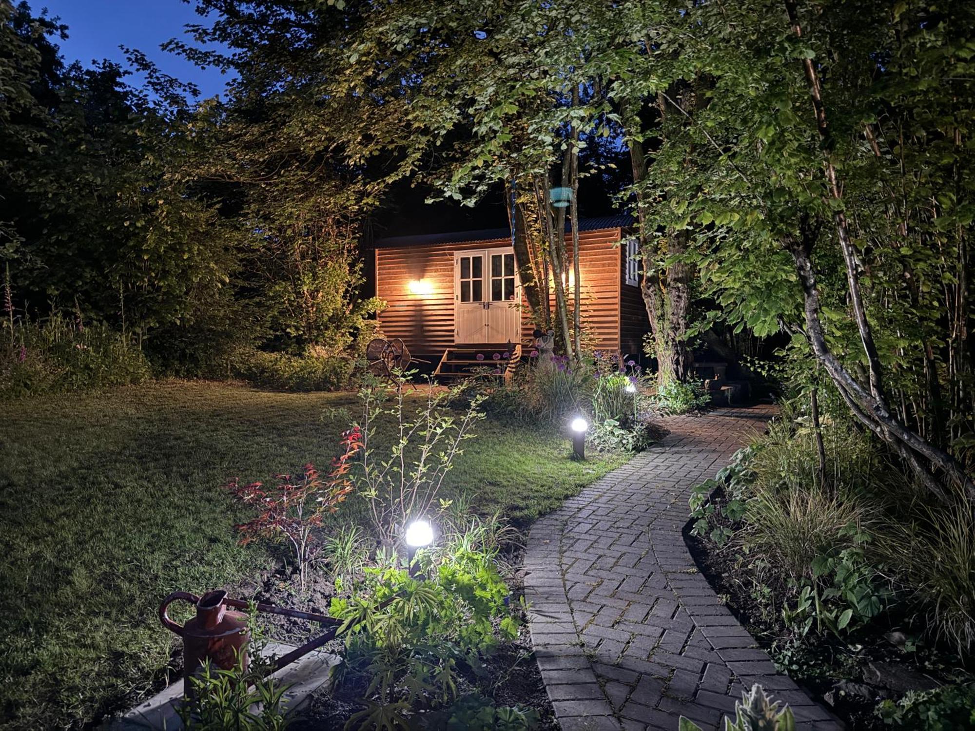Tranquil Spot Shepherds Hut Cinderford エクステリア 写真